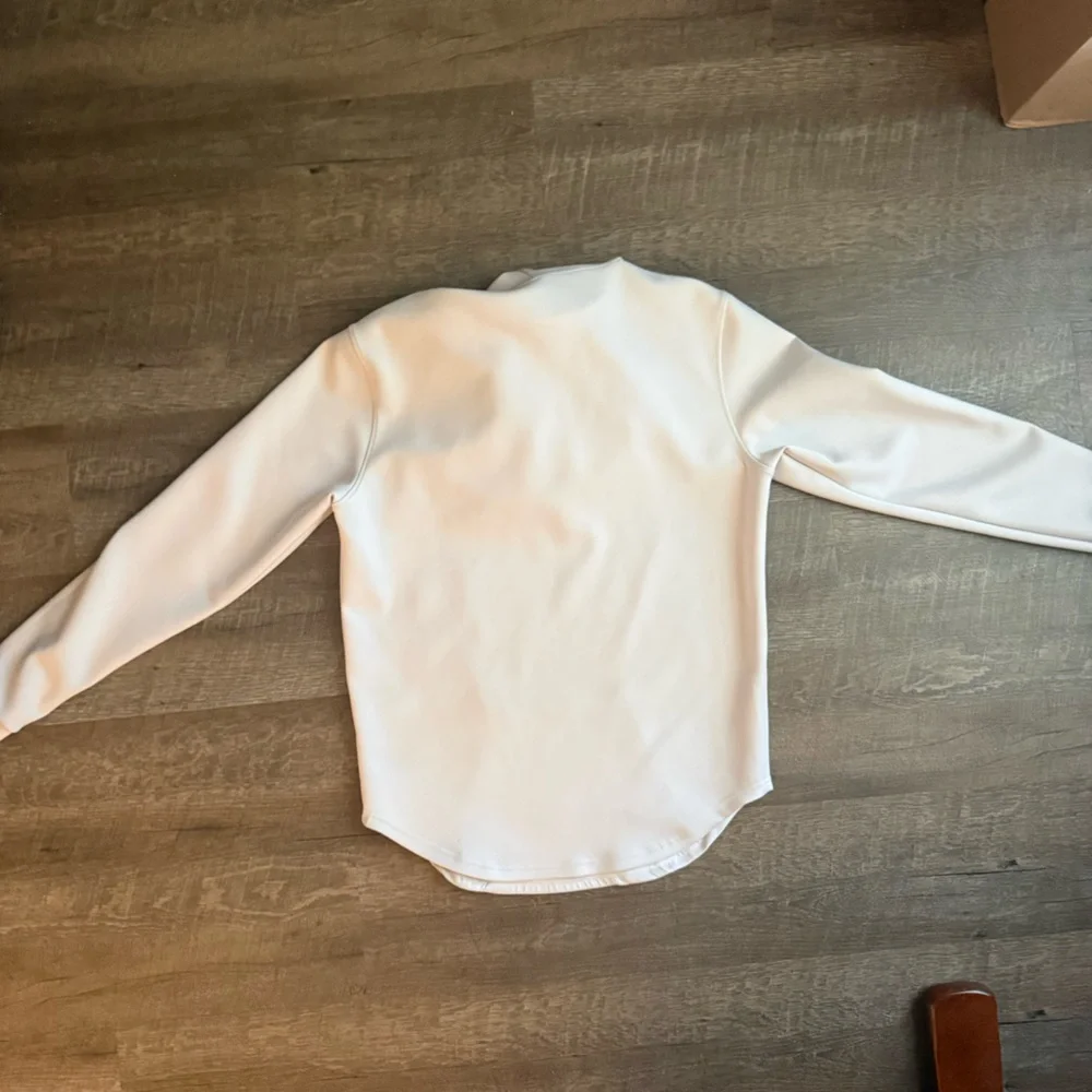Men’s white Legends performance hoodie, size large